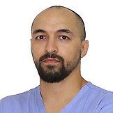 Врач Курбанов Руслан Баширович