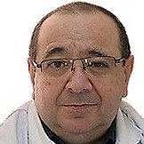 Врач Солтаханов Эльдар Рашидович